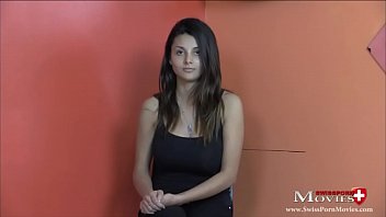 Porno Casting Interview mit Lilly 18 in Z&uuml_rich - SPM Lilly18IV01